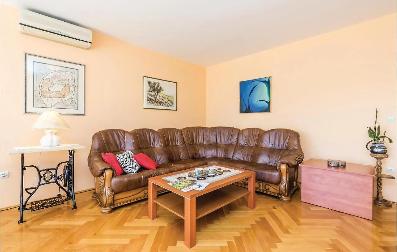 Gorgeous Home In Kastav With Wifi