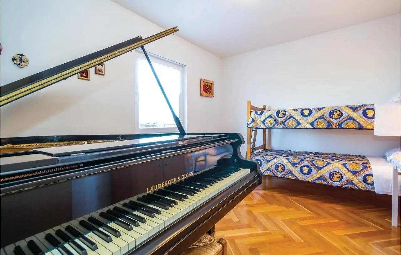 Gorgeous Home In Kastav With Wifi