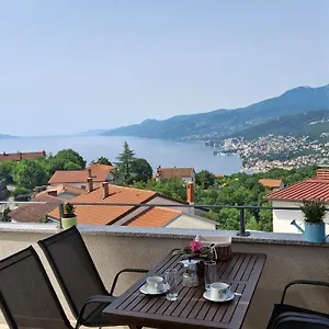 Bella Vista Apartment